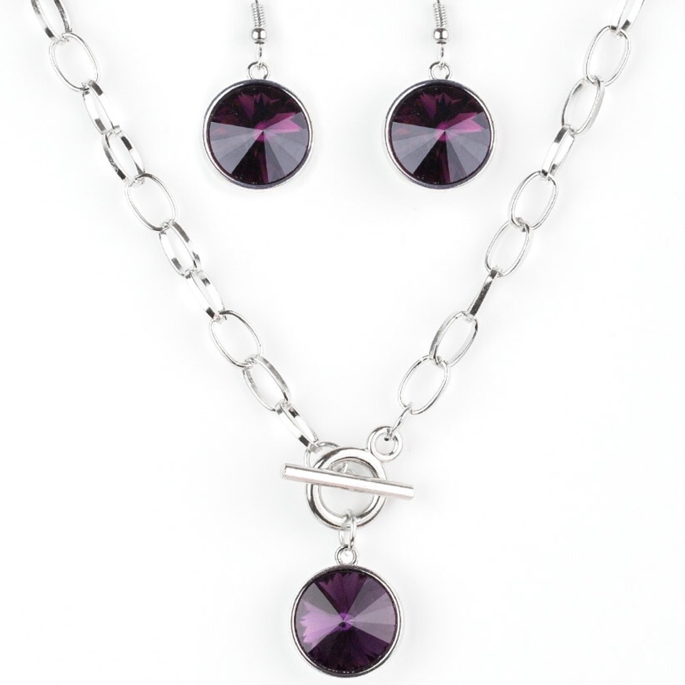 ⤵️PRICE! PAPARAZZI She Sparkles On - Purple
